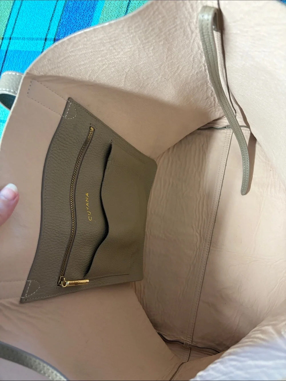 Cuyana leather tote